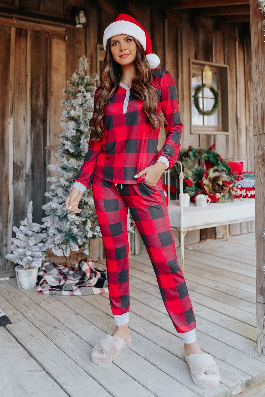 Women's Red Buffalo Plaid Christmas Pajama Set – Magnolia Boutique