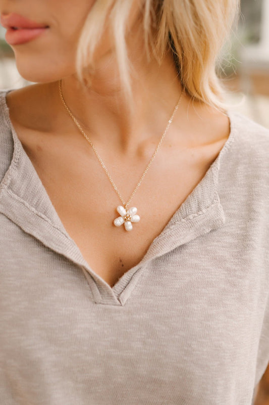 Gold Pearl Flower Pendant Necklace - Magnolia Boutique