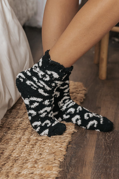 Leopard Print Fuzzy Crew Socks - Black