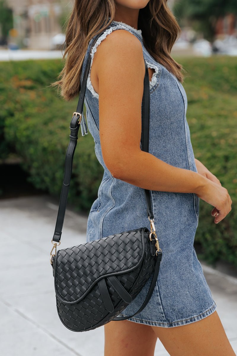 Black Scout Crossbody Bag - Magnolia Boutique