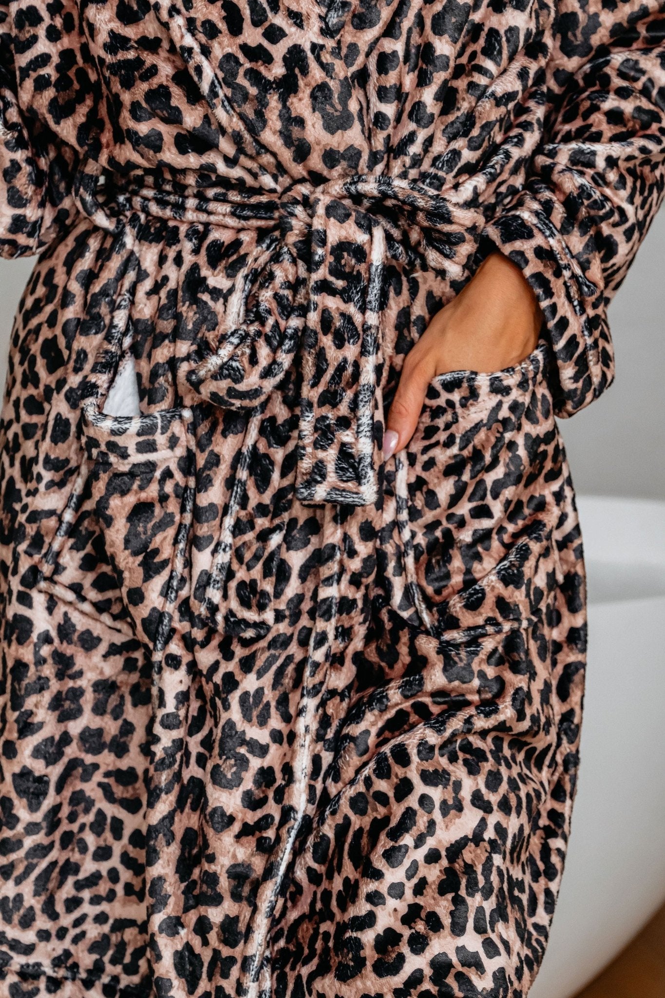 Cozy Soft Tan Leopard Print Robe - Magnolia Boutique