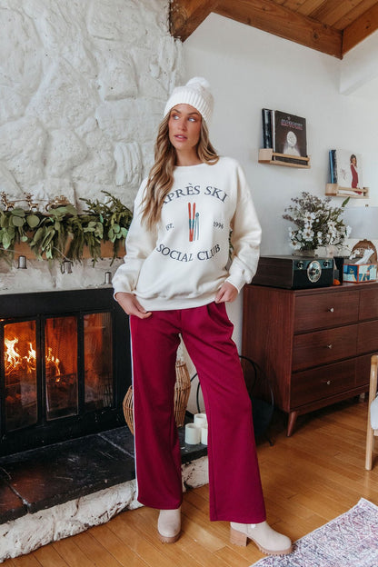 Cream Apres Ski Graphic Sweatshirt - Magnolia Boutique