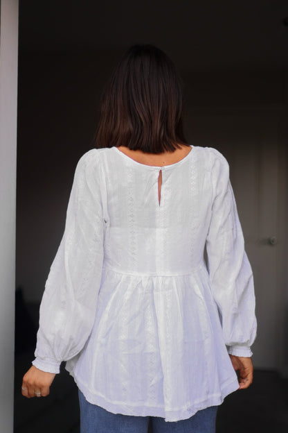 Flowy Ivory Ruffled Tunic - Magnolia Boutique