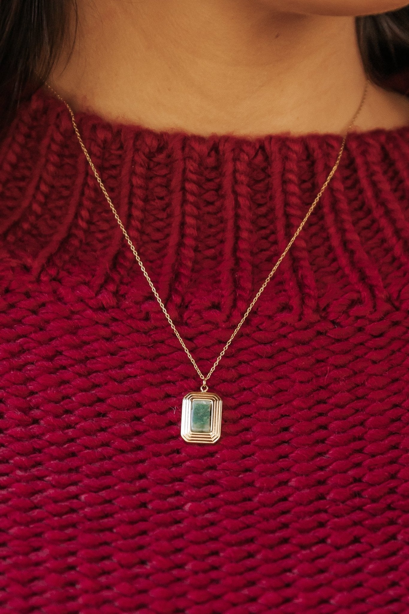 Gold Emerald Stone Pendant Necklace - Magnolia Boutique