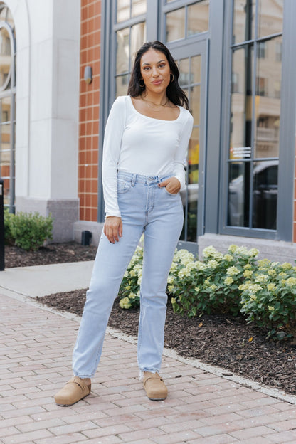 Light Wash 90's High Rise Straight Leg Jeans - Magnolia Boutique