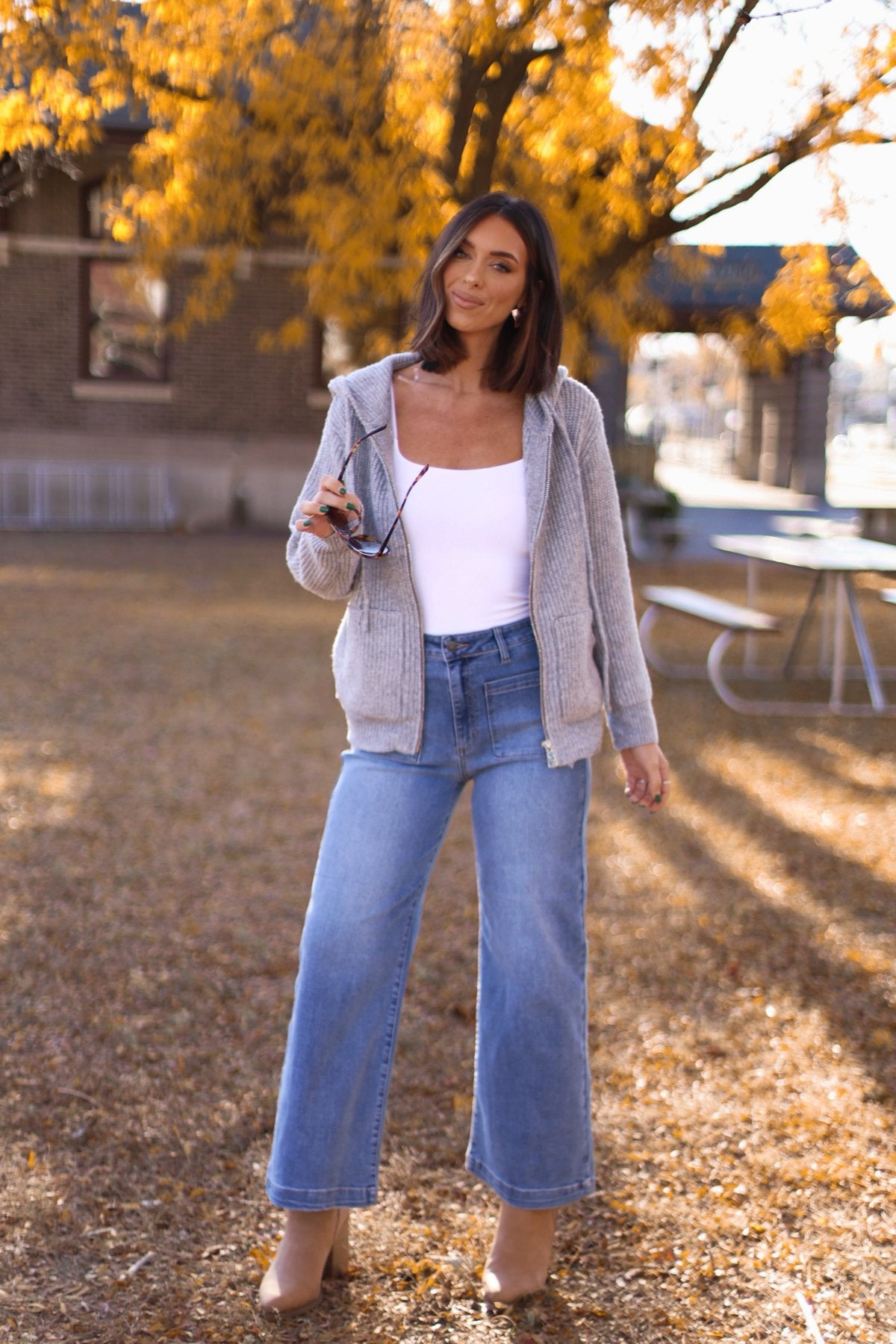 Medium Wash Wide Leg Crop Jeans - Magnolia Boutique