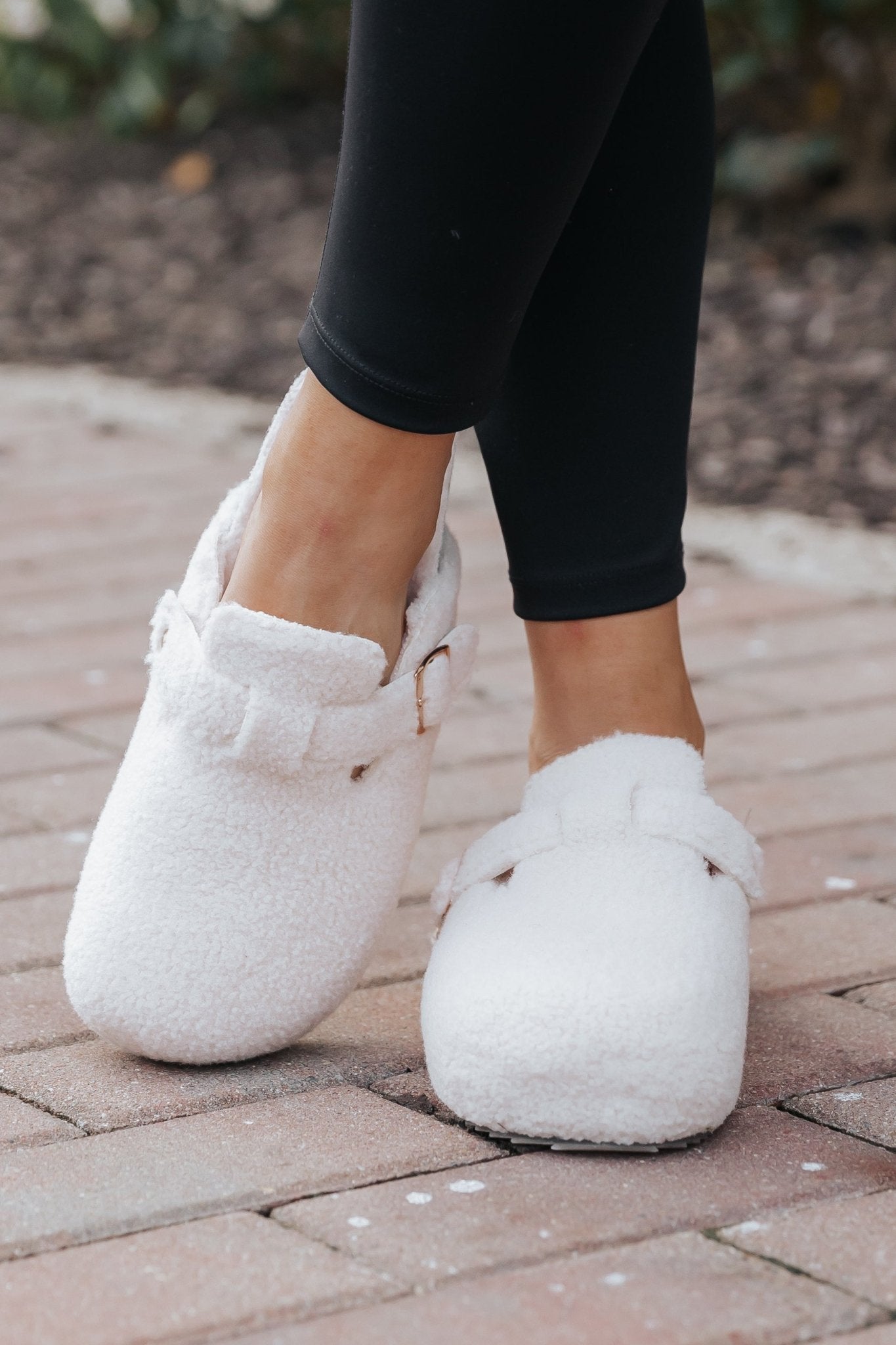 Mia Qwest Ivory Sherpa Platform Clogs - Magnolia Boutique