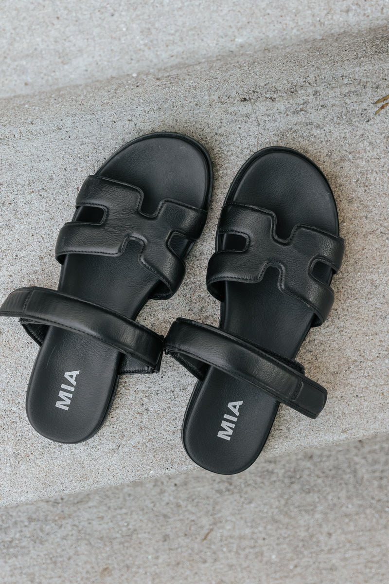 MIA Venezia Black Double Strap Slide Sandal - Magnolia Boutique