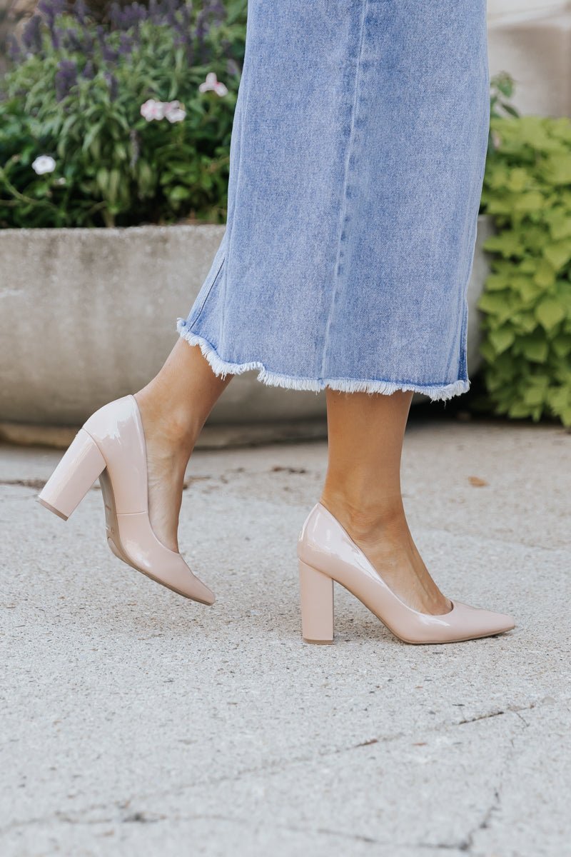 Nude pumps thick heel best sale