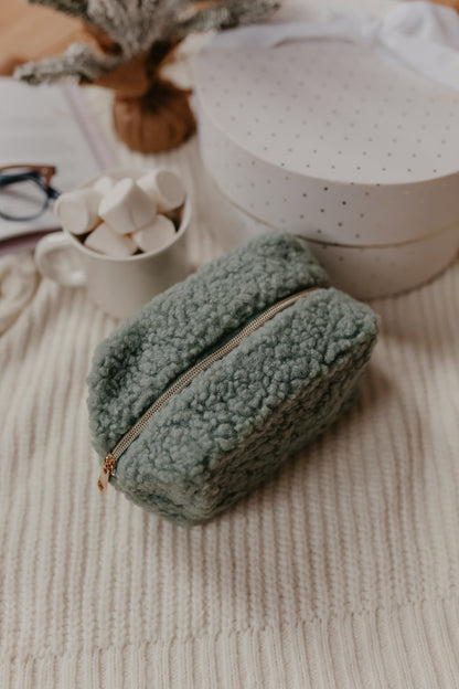 Sherpa Teddy Bear Makeup Bag - Magnolia Boutique