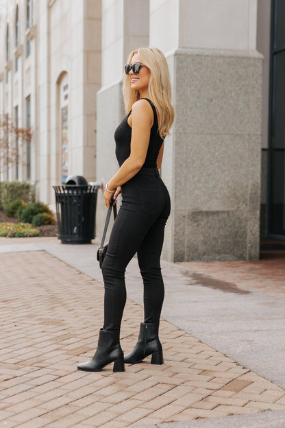 Sleek Black High Rise Skinny Jeans - Magnolia Boutique