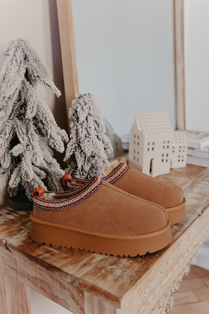 Tessa Camel Platform Cozy Slippers - Magnolia Boutique