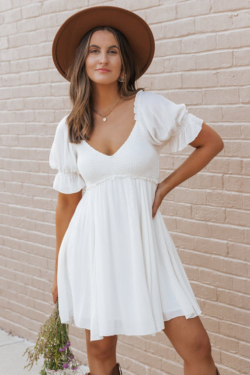 Ivory Sweetheart Smocked Mini Dress - FINAL SALE – Magnolia Boutique