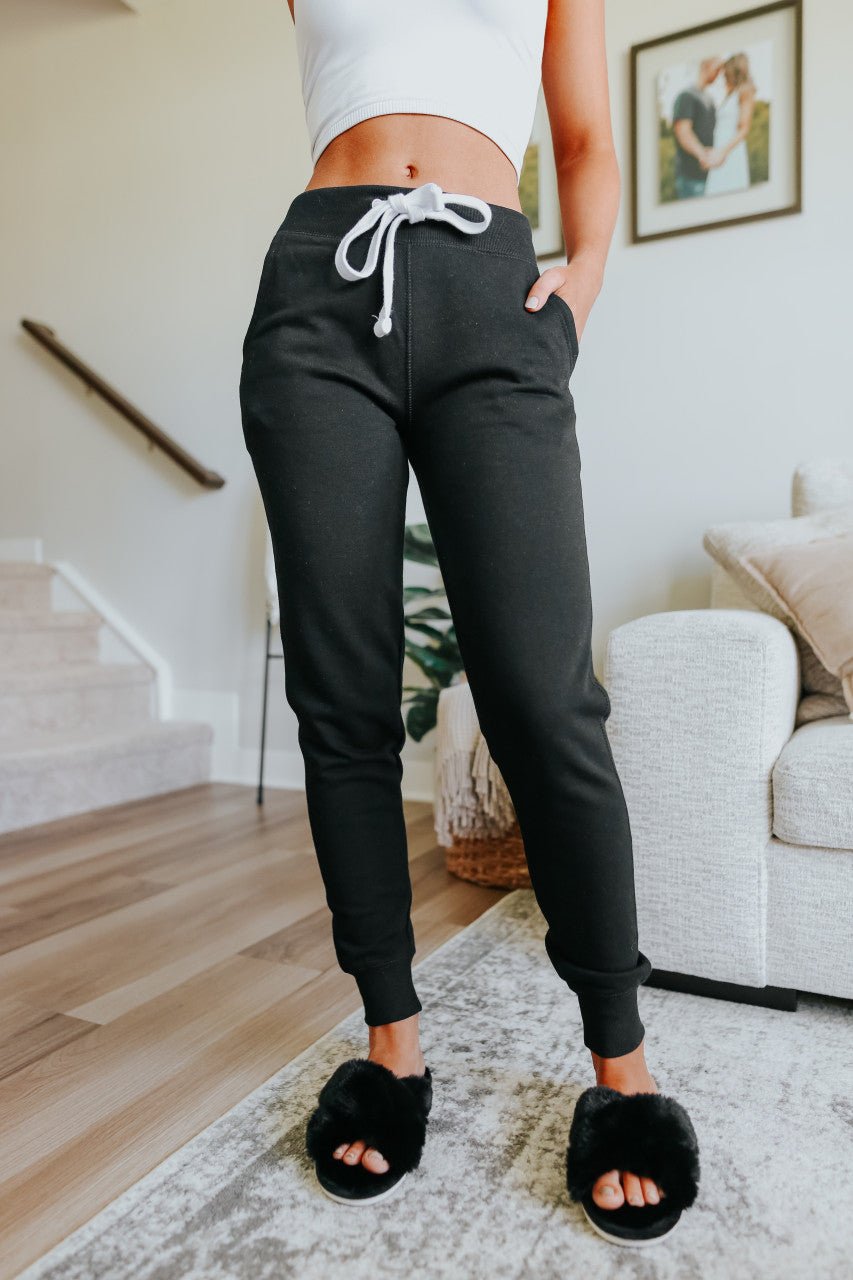 Drawstring Black Fleece Joggers - FINAL SALE - Magnolia Boutique