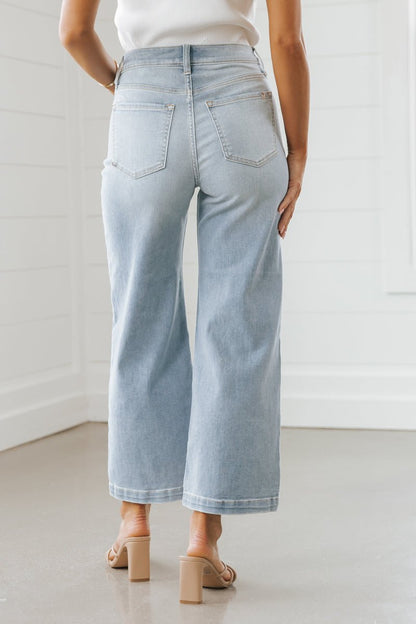 Light Wash Wide Leg Crop Jeans - Magnolia Boutique