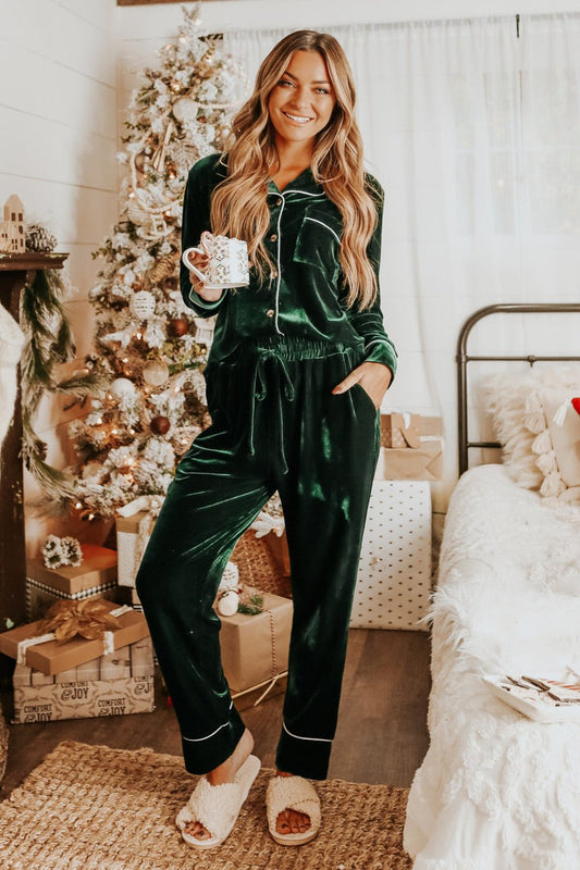 North Pole Green Velvet Pajama Set - FINAL SALE - Magnolia Boutique