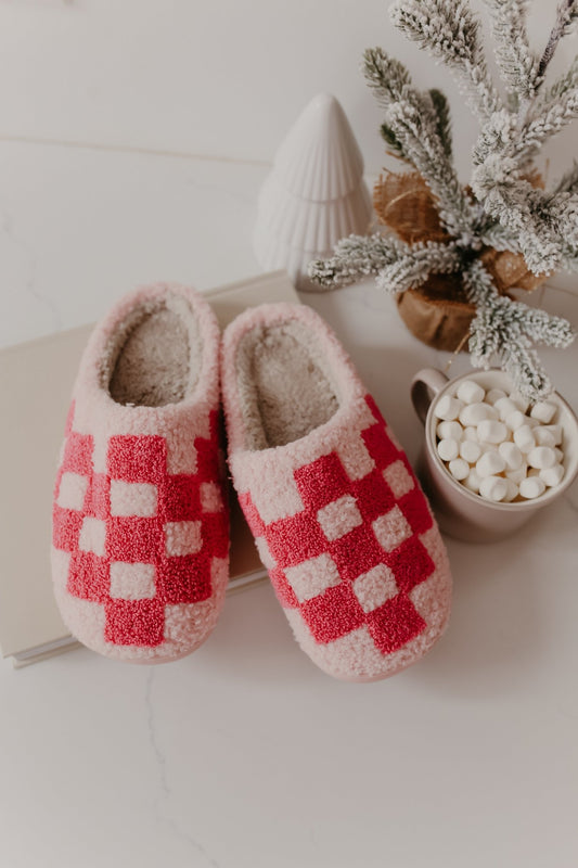 Pink Checkered Faux Plush Slippers - Magnolia Boutique