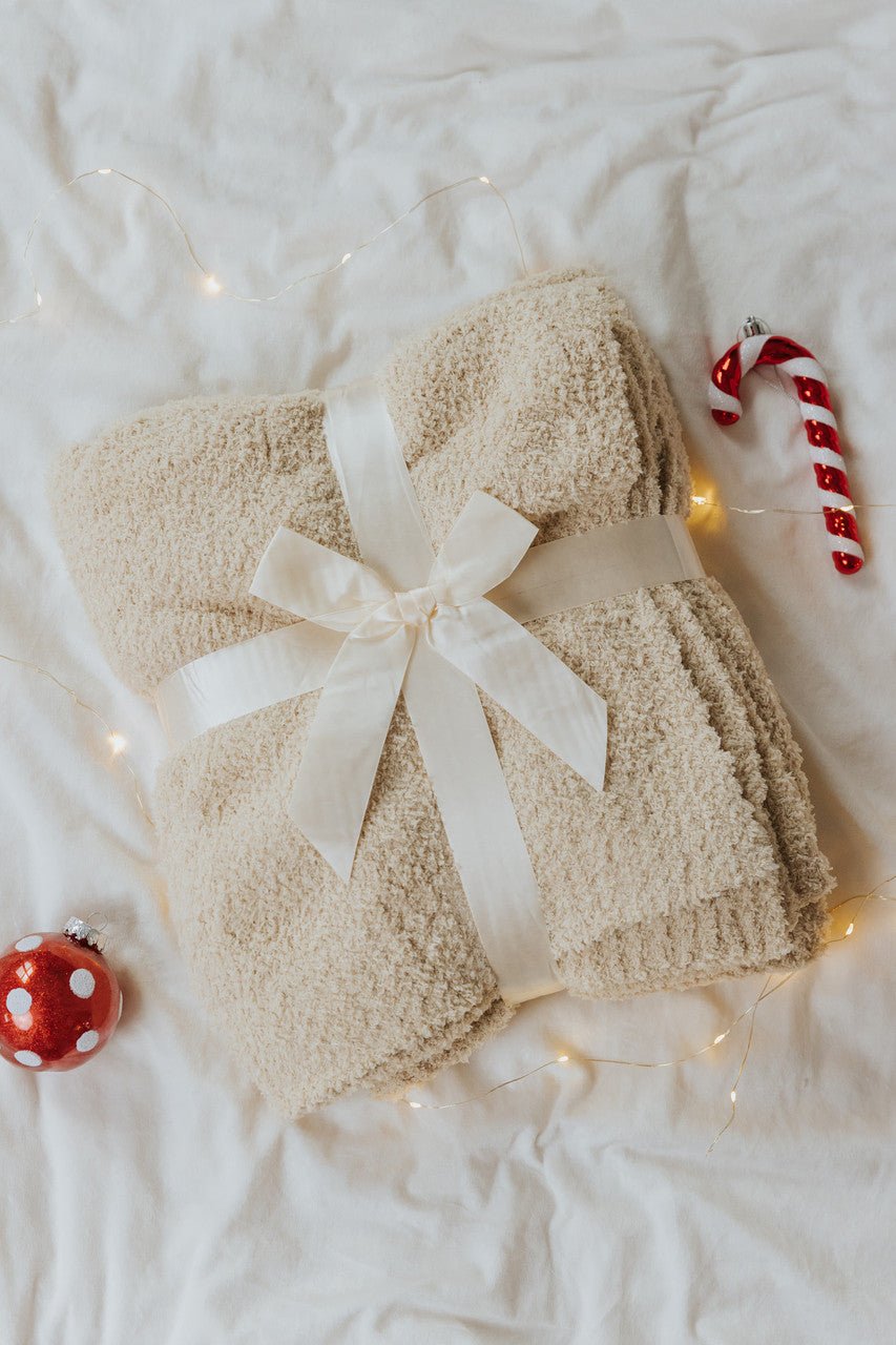 Solid Ivory CozyKnit Throw Blanket - FINAL SALE - Magnolia Boutique