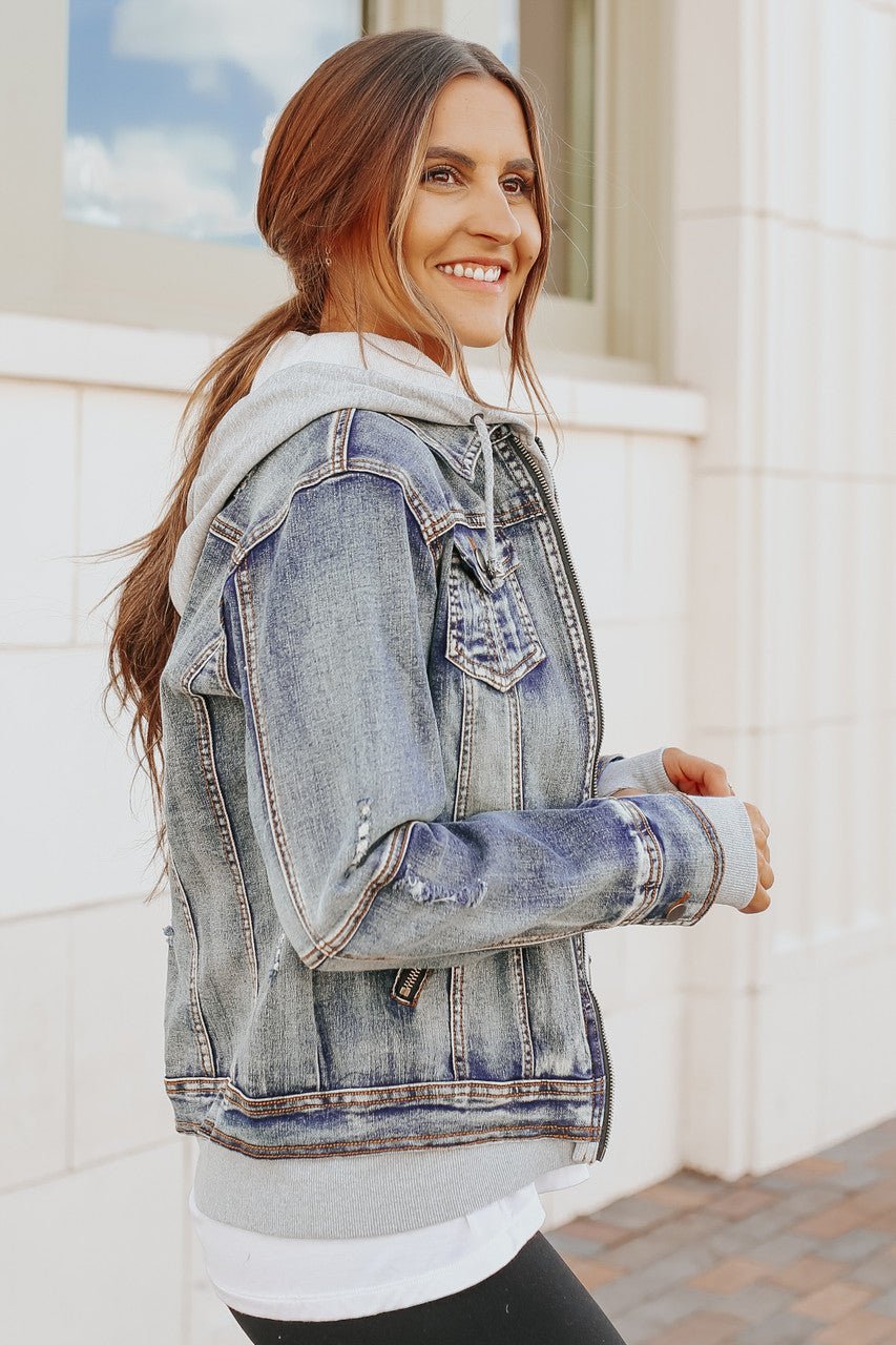 20 Ways To Wear A Denim Jacket - Society19 | Hipster outfits, Outfits for  teens, Cute outfits