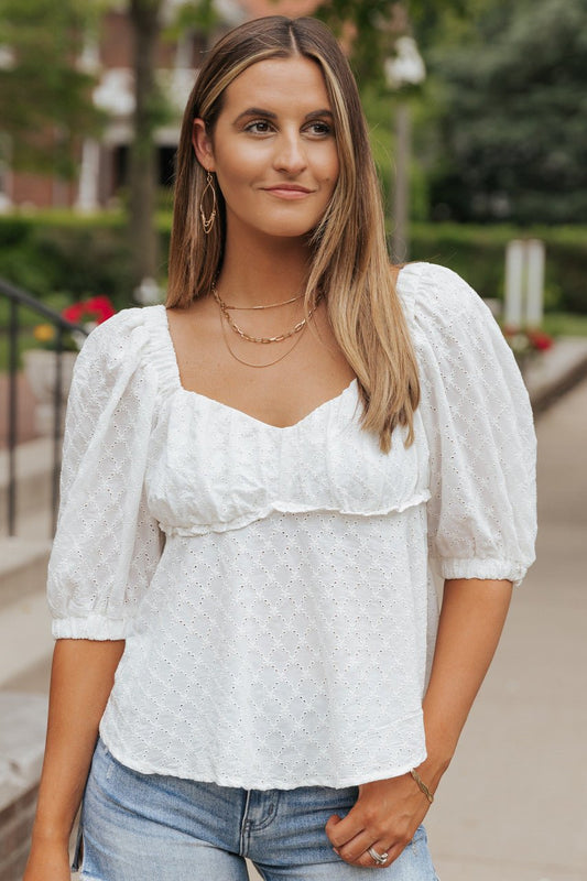 White Textured Sweetheart Top - FINAL SALE - Magnolia Boutique